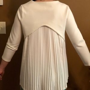 Lululemon top- brand new, never worn